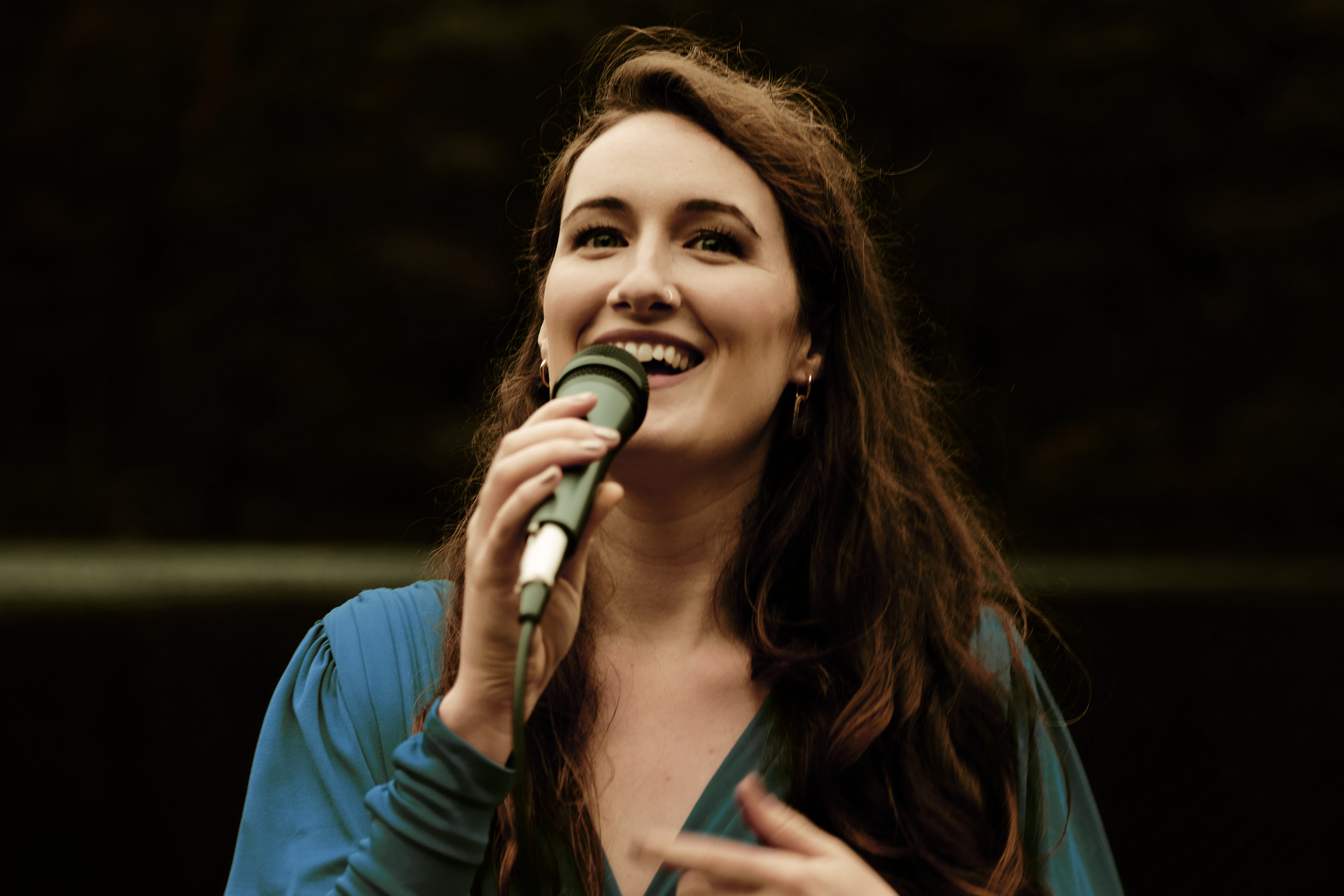 Stephanie Healy Vocalist